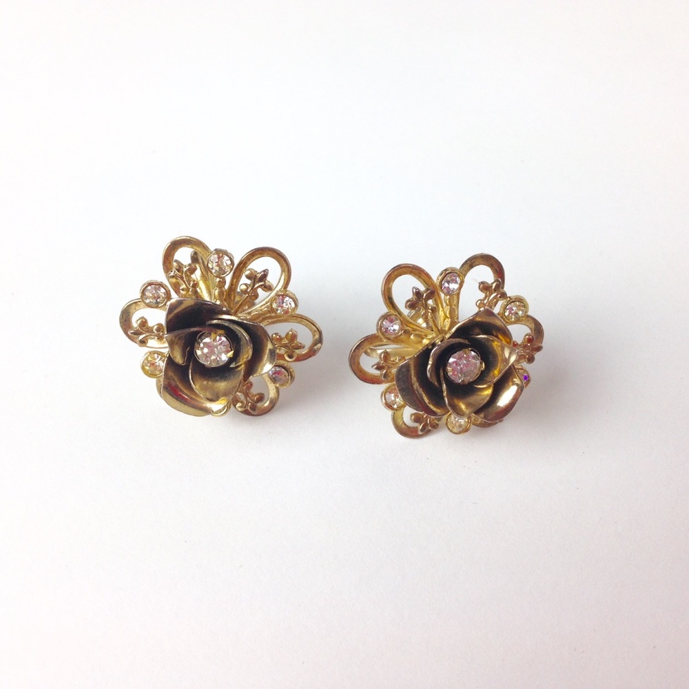 Vintage rhinestone floral screw back earrings
